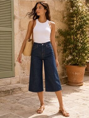 TeX By Max Azria Wide Leg Crop Culotte Jeans Blue Denim Size 29